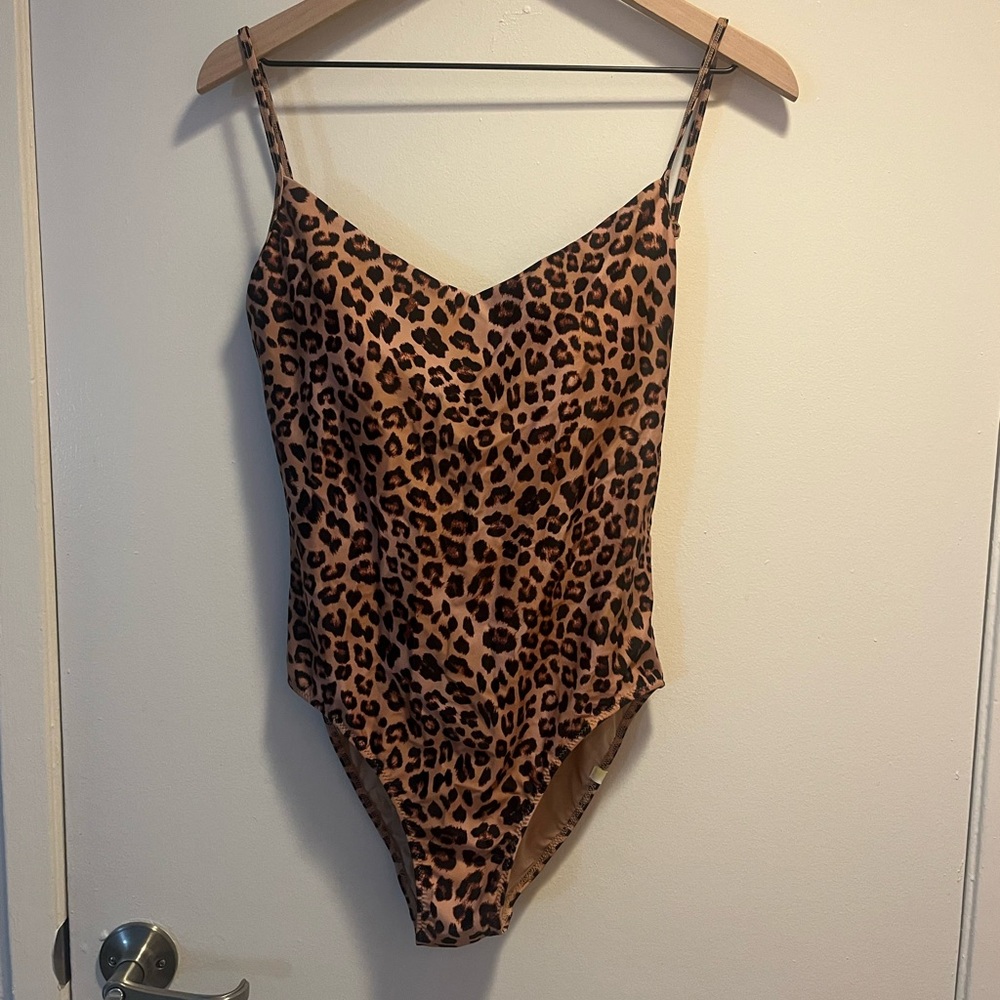 Summersalt Women's The Marina Swim One piece in Leopard SZ 8